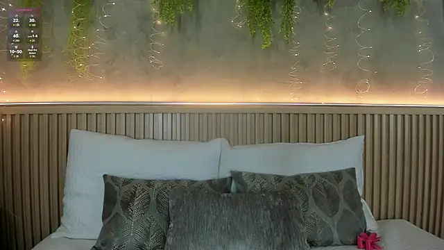 Snapshot of Lana_Lann chatting on February 21, 2026, 11:56 am Lana Lann online show from February 21, 2026, 11:56 am