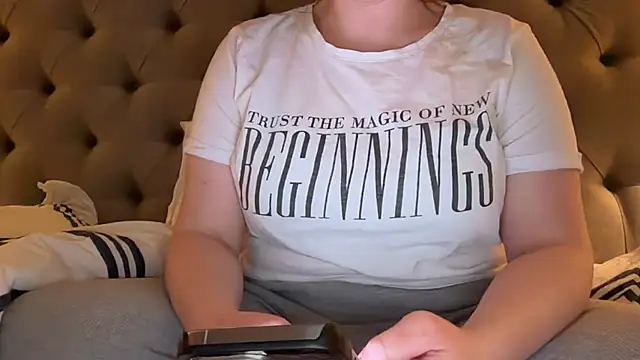 Sandysecret online show from February 5, 2026, 7:43 pm