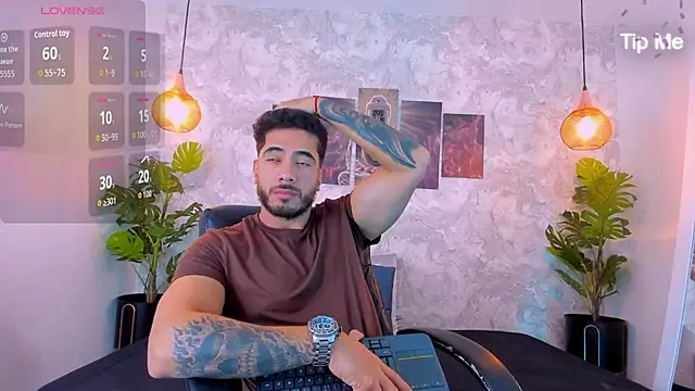 Snapshot of Nate_franco chatting on November 26, 2025, 4:34 am Nate franco online show from November 26, 2025, 4:34 am