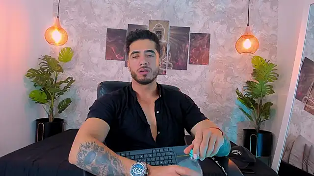 Snapshot of Nate_franco chatting on November 27, 2025, 4:13 am Nate franco online show from November 27, 2025, 4:13 am