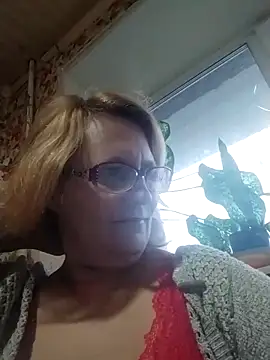 Forest-Lady online show from December 3, 2025, 11:20 am