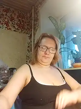 Forest-Lady online show from November 14, 2025, 1:26 pm