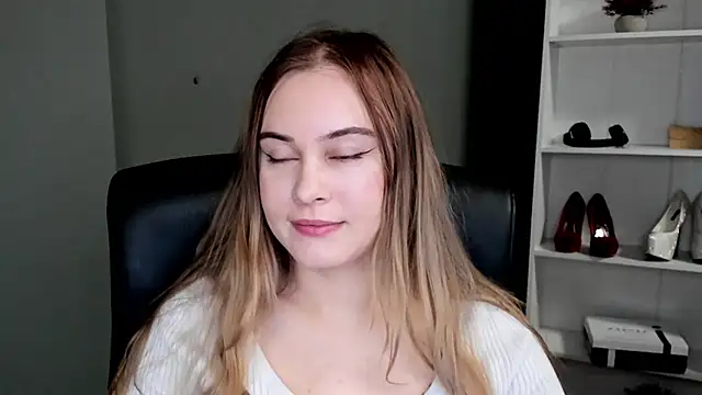 kitty valeria online show from February 25, 2026, 9:58 pm