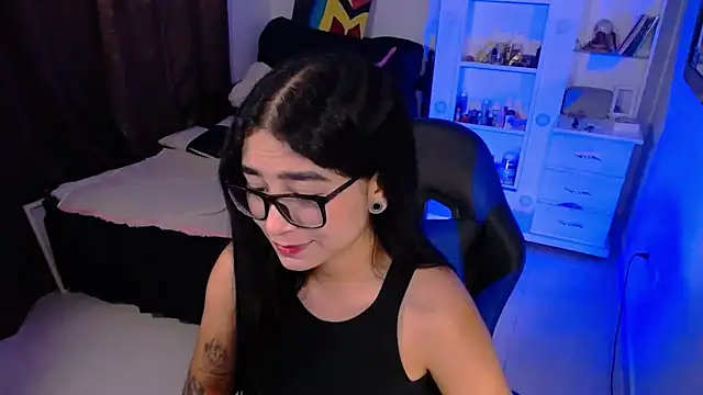 Snapshot of thalia_066 chatting on September 25, 2025, 8:48 pm thalia 066 online show from September 25, 2025, 8:48 pm