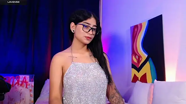 Snapshot of thalia_066 chatting on November 5, 2025, 11:02 am thalia 066 online show from November 5, 2025, 11:02 am