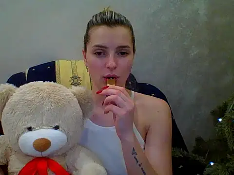 lady olivia  online show from February 20, 2026, 7:05 pm