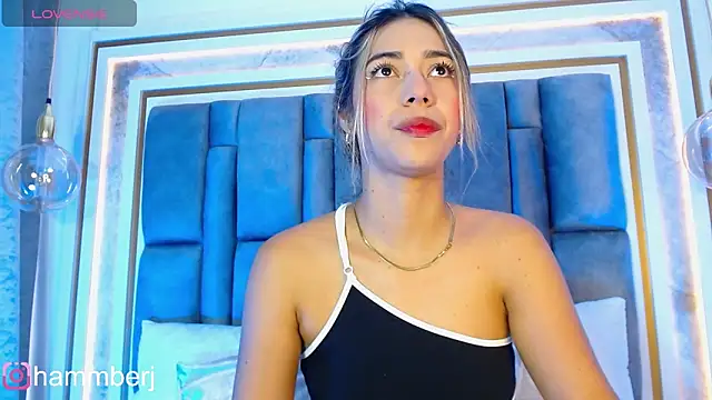 Snapshot of elianabrown chatting on March 21, 2025, 10:50 pm elianabrown online show from March 21, 2025, 10:50 pm