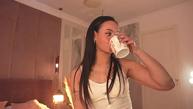 Lolly Neal online show from March 5, 2026, 4:03 pm