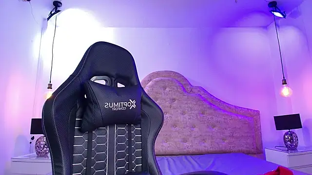 Snapshot of Victoria_Adams14 chatting on November 29, 2025, 6:24 am Victoria Adams14 online show from November 29, 2025, 6:24 am