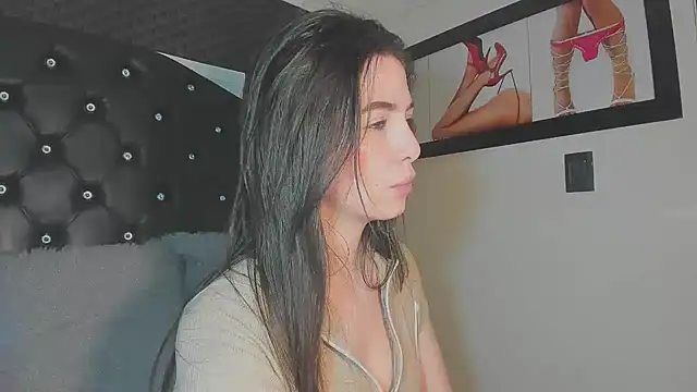 diana queen  online show from April 7, 2026, 3:41 am