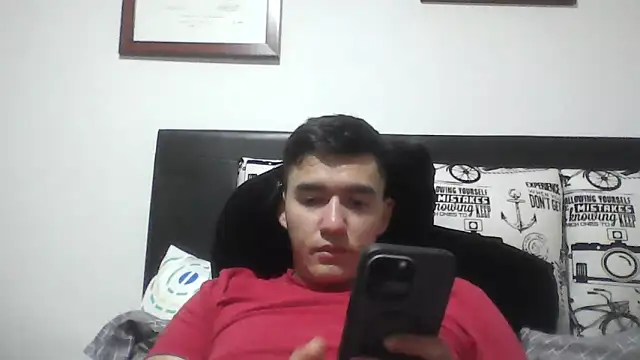 Estebitan vm online show from April 13, 2026, 2:59 am