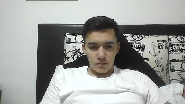 Estebitan vm online show from February 13, 2026, 4:23 am