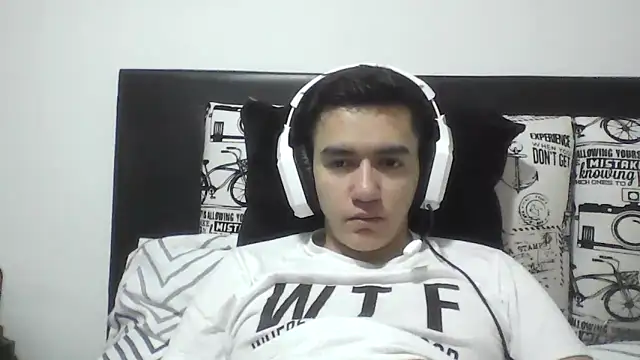 Estebitan vm online show from March 12, 2026, 4:29 am