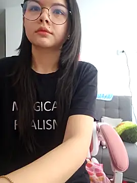 azumiichan online show from November 20, 2025, 2:51 pm