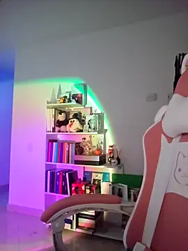 azumiichan online show from March 15, 2025, 4:02 am