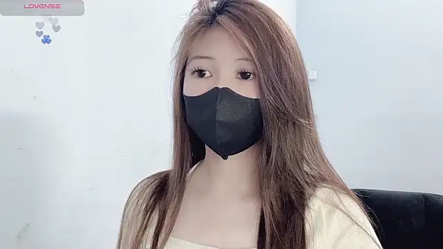 tanhxiu online show from March 28, 2026, 12:39 pm