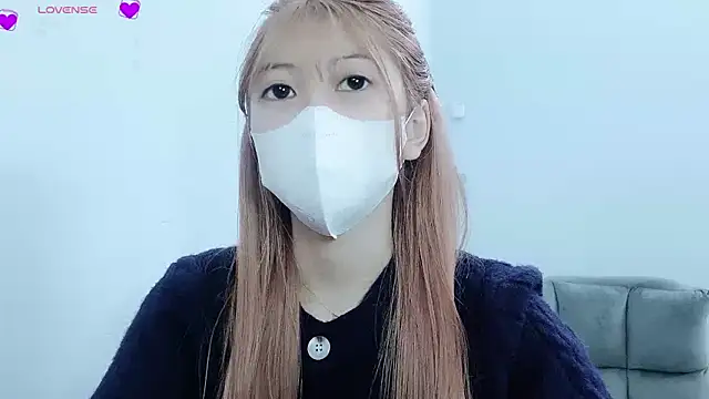 tanhxiu online show from February 19, 2025, 6:43 pm