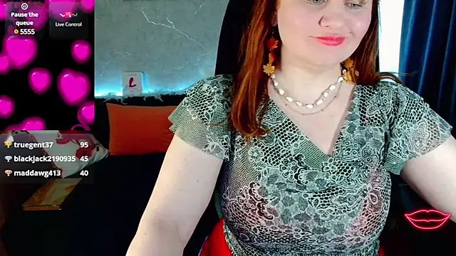 Nikki March online show from March 18, 2025, 9:23 am