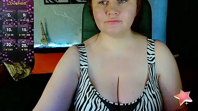 Nikki March online show from November 19, 2025, 11:32 am