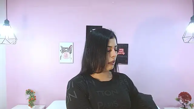 adaraacox online show from February 26, 2025, 1:43 pm