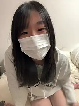 Snapshot of -Rinka- chatting on February 19, 2025, 1:17 pm -Rinka- online show from February 19, 2025, 1:17 pm