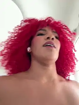 RubyRossel online show from April 18, 2026, 7:07 pm