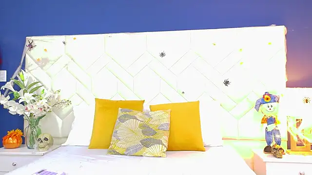 RubyRossel online show from October 30, 2025, 12:58 pm