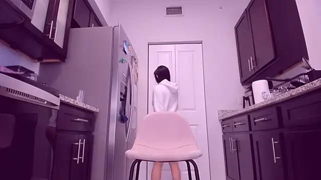 Snapshot of AngieDaniels1 chatting on November 13, 2025, 1:15 pm AngieDaniels1 online show from November 13, 2025, 1:15 pm