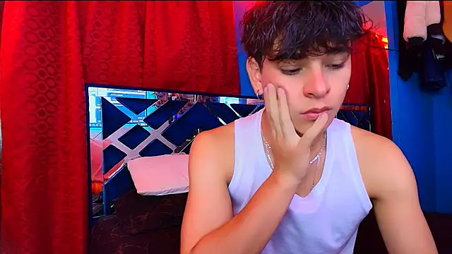 Luke Howland online show from April 18, 2026, 7:29 pm