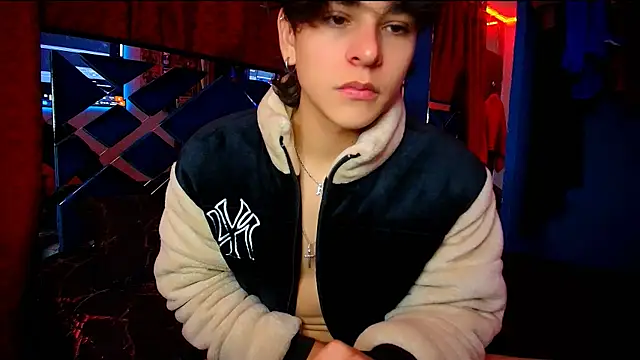 Luke Howland online show from September 13, 2025, 12:32 am