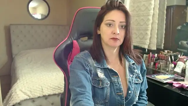 Carol Scottt online show from February 21, 2026, 8:44 pm