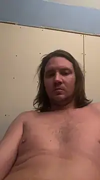 Snapshot of Brando2585 chatting on December 29, 2024, 3:00 am Brando2585 online show from December 29, 2024, 3:00 am