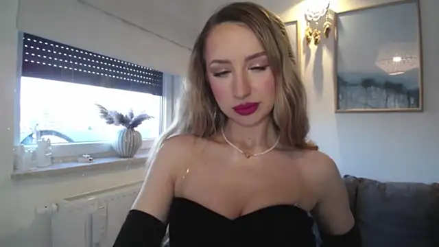 Snapshot of JulietteDiamond chatting on March 4, 2026, 3:31 pm JulietteDiamond online show from March 4, 2026, 3:31 pm