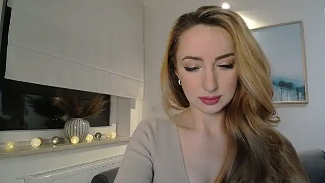 JulietteDiamond online show from March 16, 2025, 3:17 pm