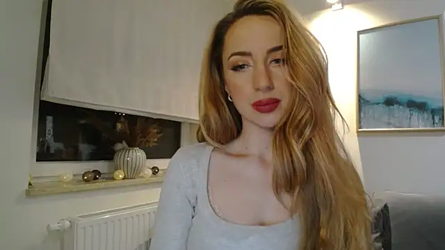 JulietteDiamond online show from March 4, 2025, 9:43 pm