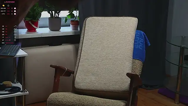 pleasure8869 online show from October 12, 2025, 8:48 am