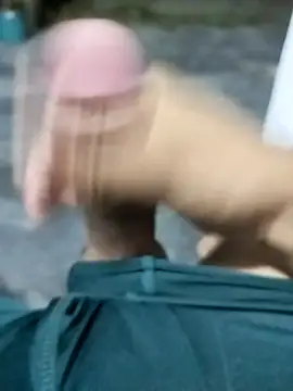 Snapshot of volcanrey chatting on November 1, 2025, 3:35 am volcanrey online show from November 1, 2025, 3:35 am