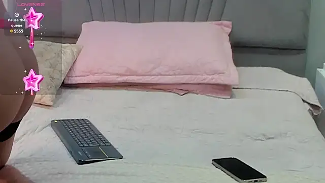 angel adamx online show from November 11, 2025, 3:23 am