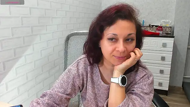 TeasyLana online show from February 7, 2026, 8:39 pm