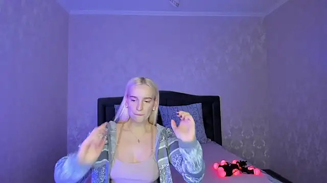 Snapshot of Amanda054 chatting on March 4, 2025, 5:34 pm Amanda054 online show from March 4, 2025, 5:34 pm