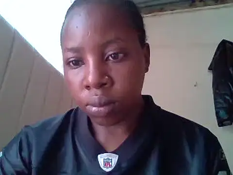 Snapshot of Queen_loveer chatting on March 15, 2025, 9:09 am Queen loveer online show from March 15, 2025, 9:09 am