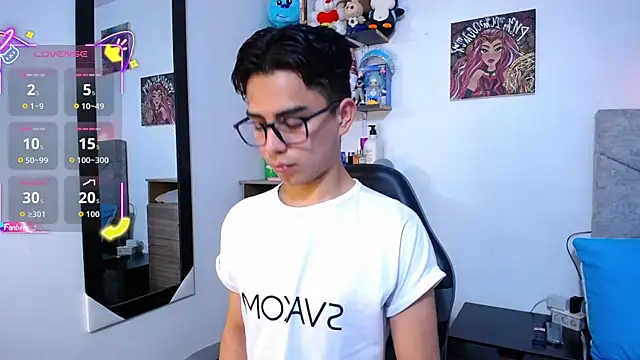 OwenBluee online show from February 9, 2026, 2:04 pm