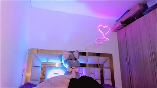 Lucidollts  online show from January 27, 2025, 12:33 am