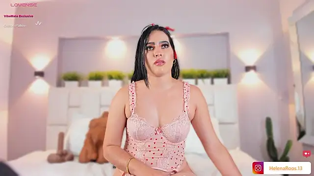 Snapshot of HelenaRoos chatting on January 31, 2026, 7:45 pm HelenaRoos online show from January 31, 2026, 7:45 pm