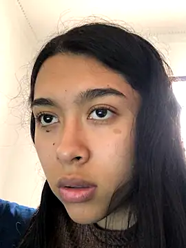 Snapshot of SweetLatiin_ chatting on November 5, 2025, 7:06 pm SweetLatiin online show from November 5, 2025, 7:06 pm