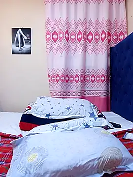 Sexyxcurves online show from November 12, 2025, 10:08 am