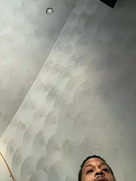 Snapshot of rayyymack chatting on March 7, 2025, 2:01 pm rayyymack online show from March 7, 2025, 2:01 pm