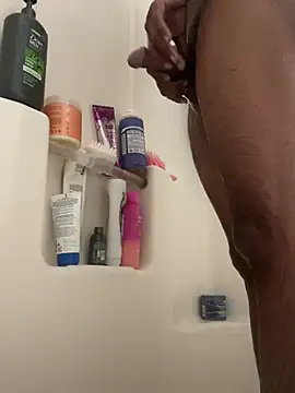 Snapshot of rayyymack chatting on December 28, 2024, 5:46 pm rayyymack online show from December 28, 2024, 5:46 pm