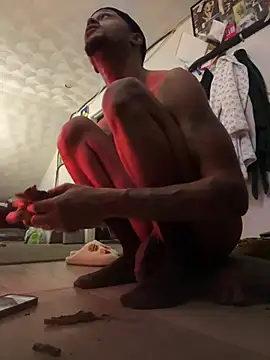 Snapshot of rayyymack chatting on January 14, 2025, 6:13 am rayyymack online show from January 14, 2025, 6:13 am