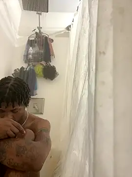 Snapshot of rayyymack chatting on September 12, 2025, 8:41 pm rayyymack online show from September 12, 2025, 8:41 pm